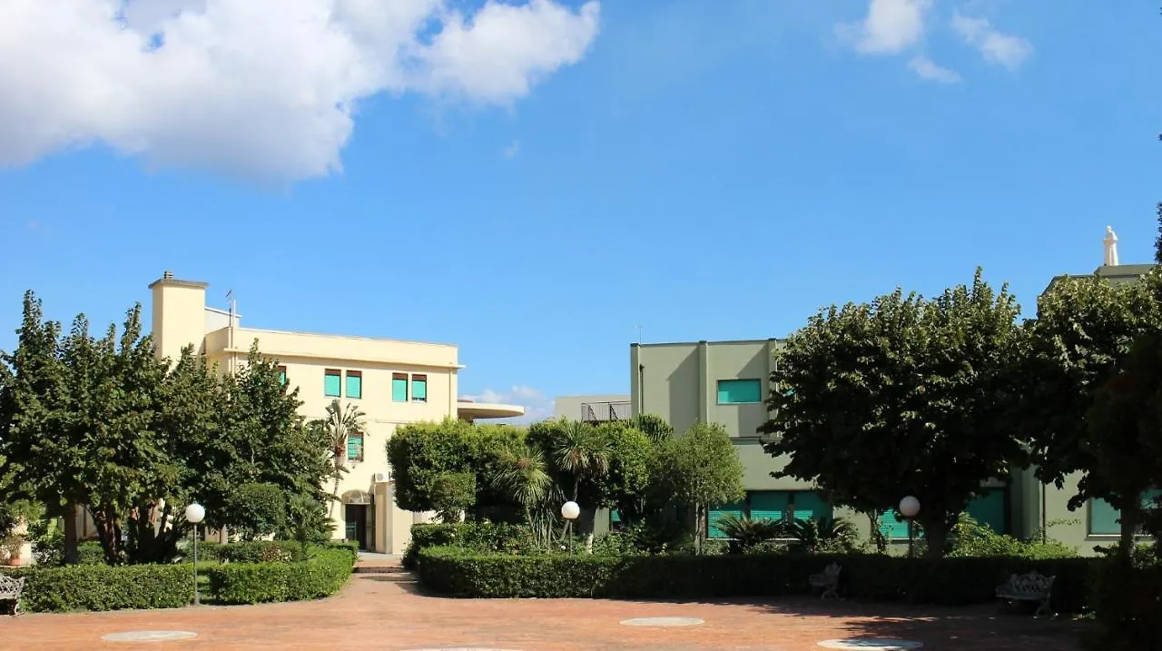Casa Per Ferie Mons Antonino Celona contacts
