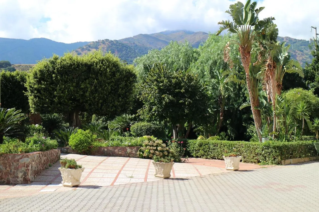 Casa Per Ferie Mons Antonino Celona Bed and Breakfast Pistunina 0*,  Italien